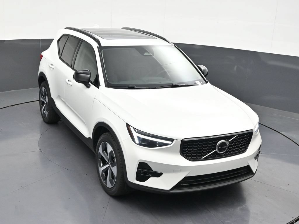 New 2026 Volvo XC40 B5 Plus w/ Climate Package AWD/4WD image 20