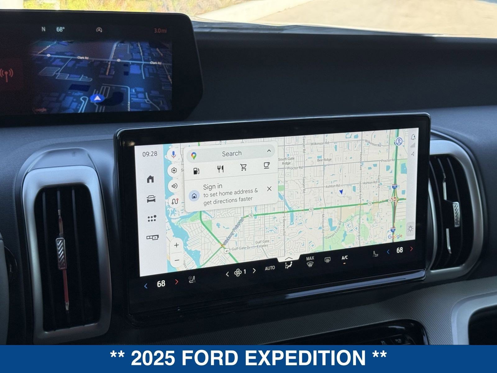 New 2025 Ford Expedition Active RWD image 34