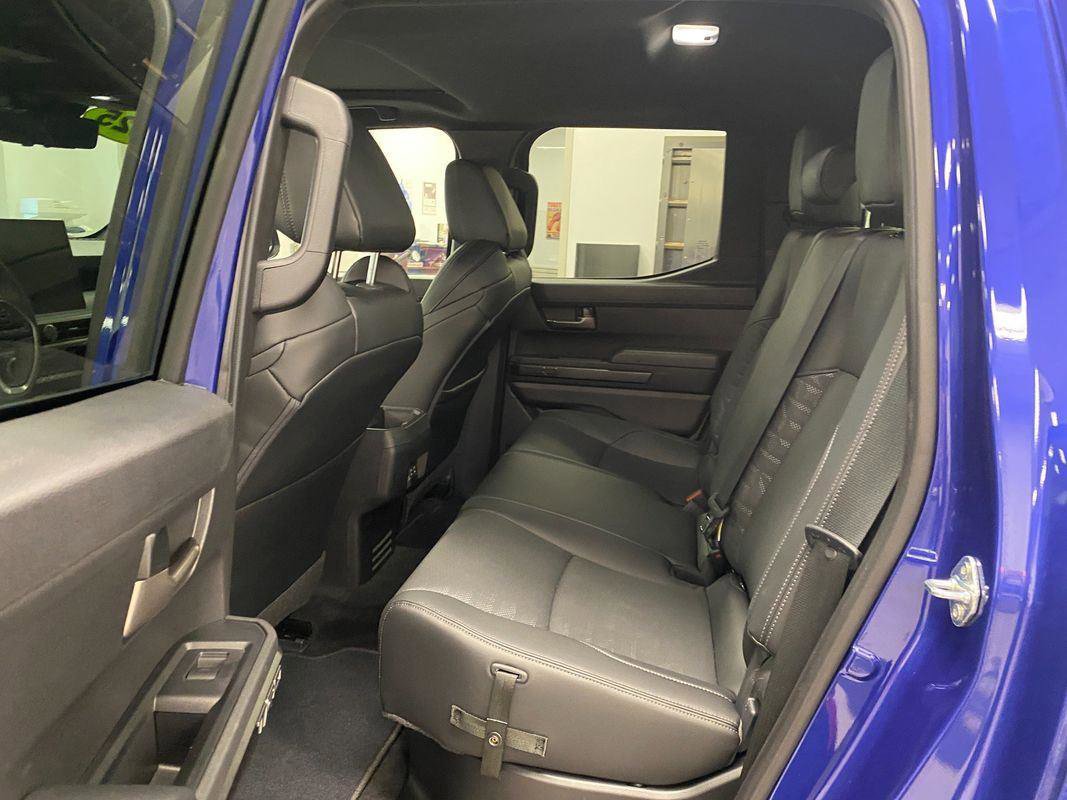 Used 2025 Toyota Tacoma TRD Off-Road image 13