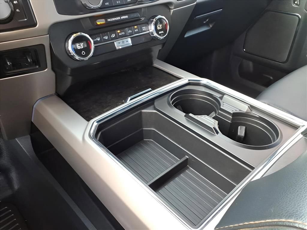 Used 2022 Ford F350 Lariat image 13