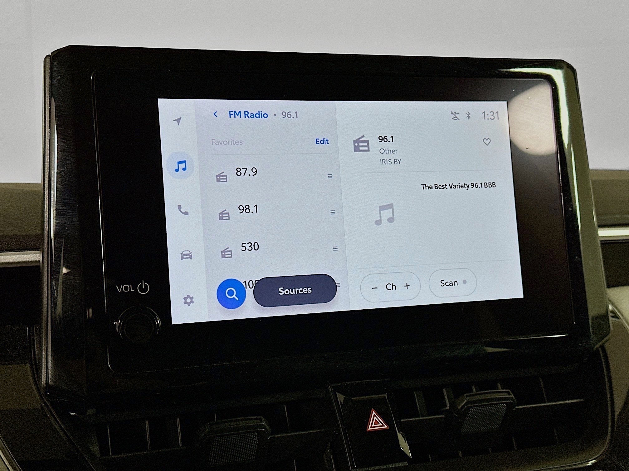 Used 2025 Toyota Corolla LE image 21