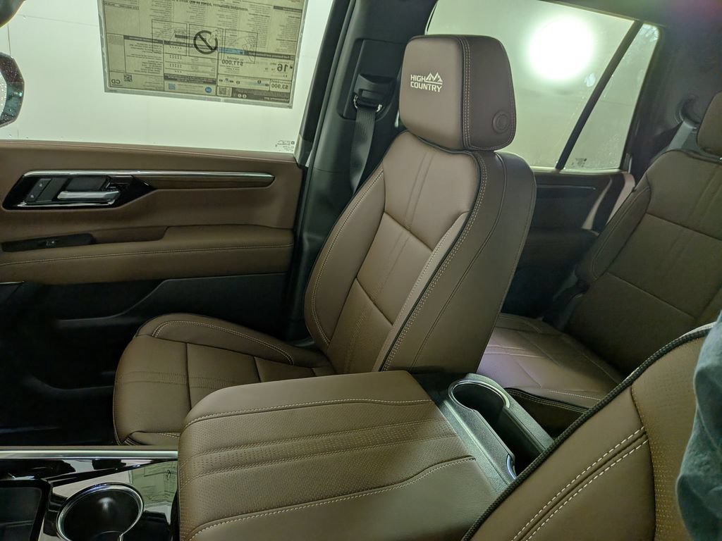 New 2026 Chevrolet Tahoe High Country AWD/4WD image 28