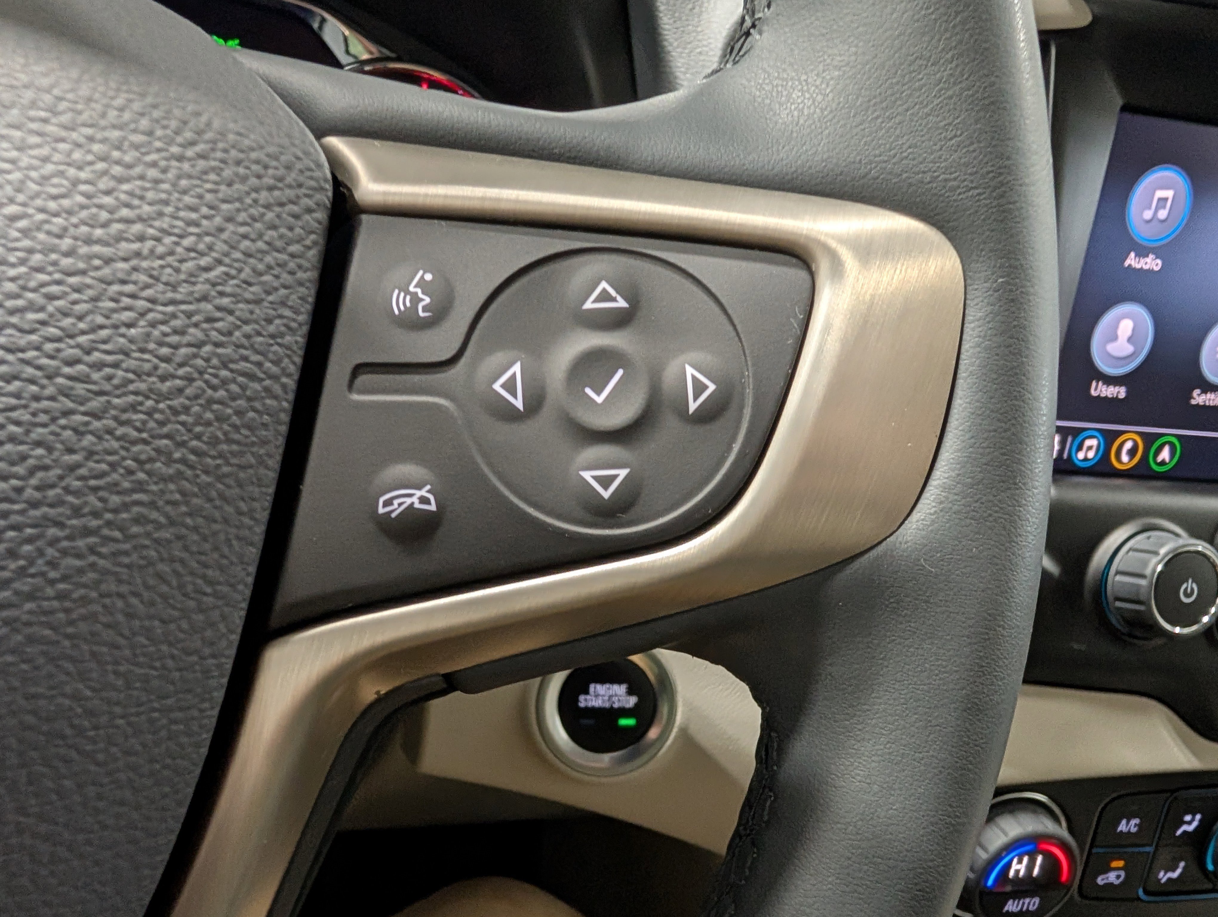 Used 2023 GMC Terrain Denali w/ Denali Premium Package image 22