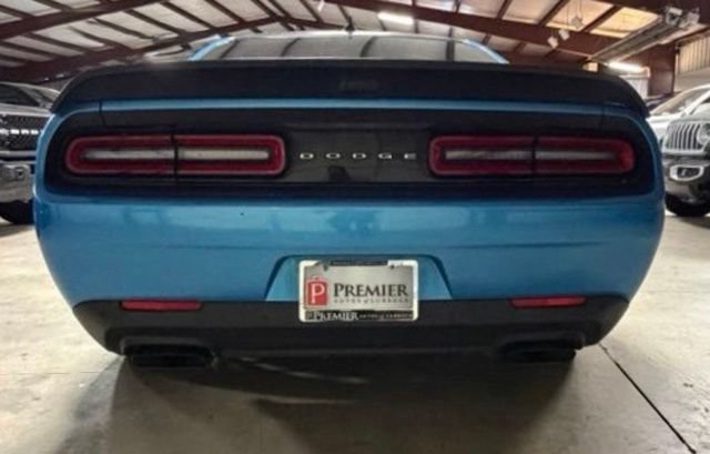 Used 2023 Dodge Challenger SRT Hellcat RWD image 3