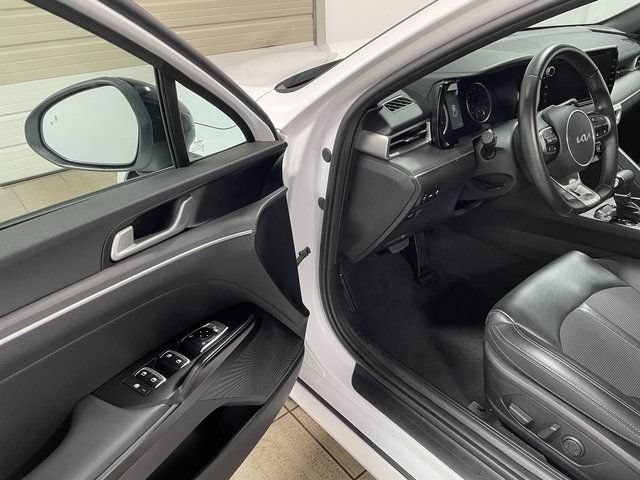 Used 2024 Kia K5 GT-Line w/ GT-Line Premium Package FWD image 10