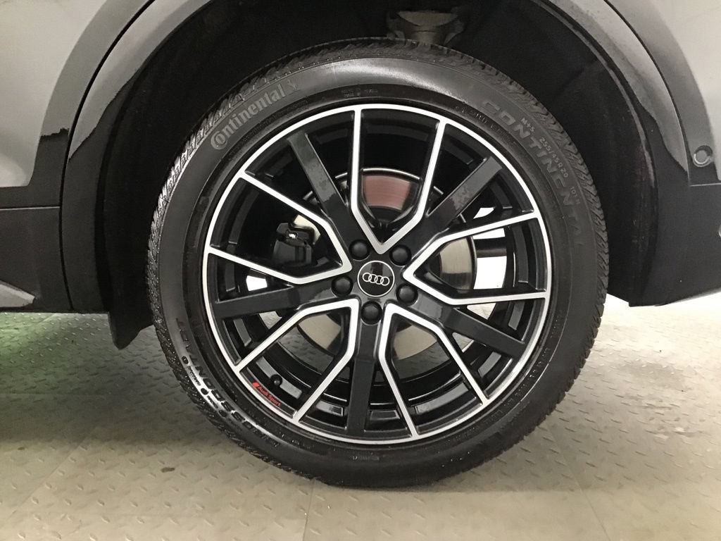 Used 2023 Audi SQ5 Prestige w/ Prestige Package AWD/4WD image 12