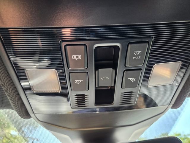 Used 2025 Volkswagen Jetta GLI Autobahn image 30