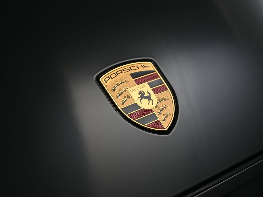 New 2026 Porsche Cayenne E-Hybrid Coupe AWD/4WD image 13