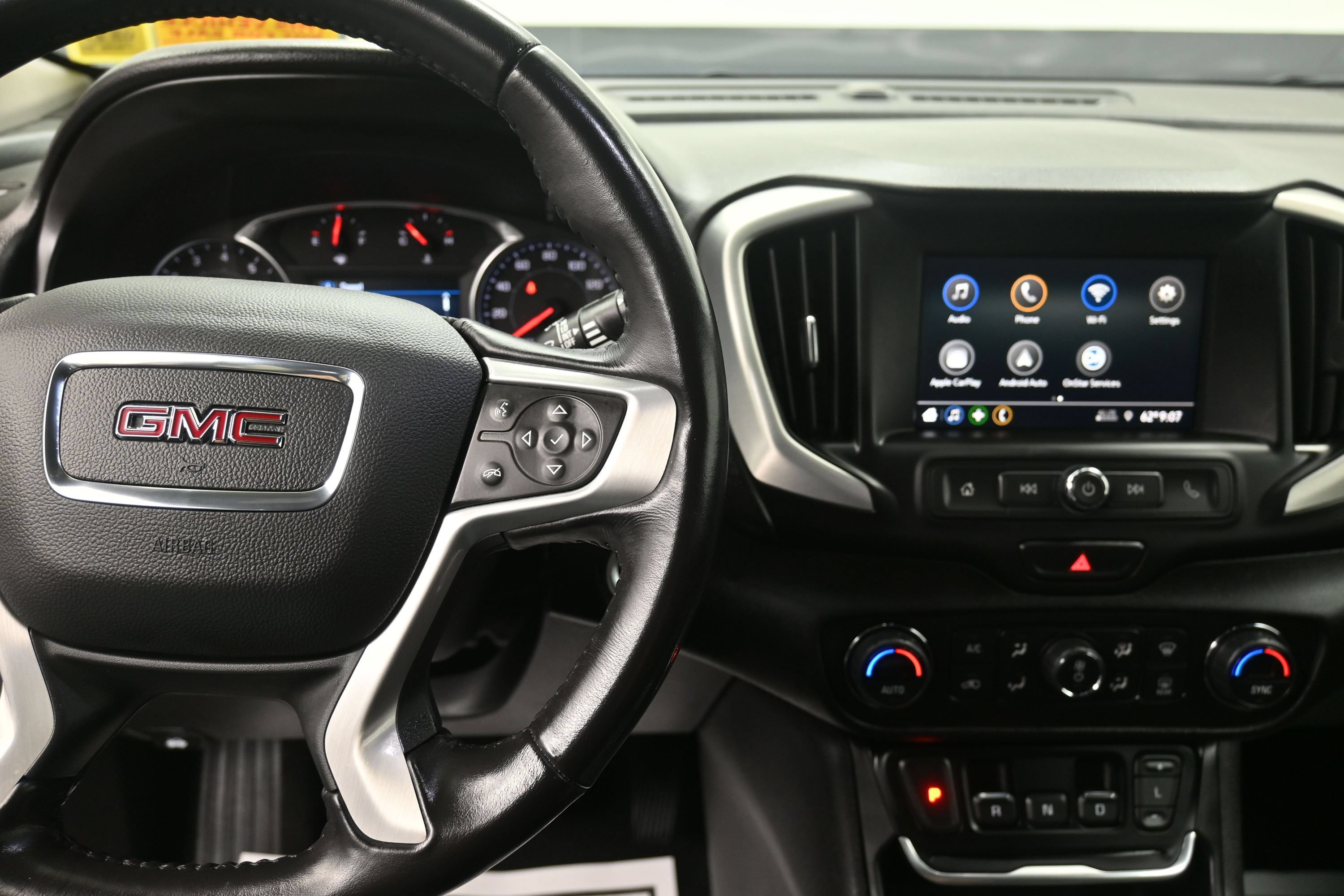 Used 2020 GMC Terrain SLE w/ Driver Convenience Package AWD/4WD image 27