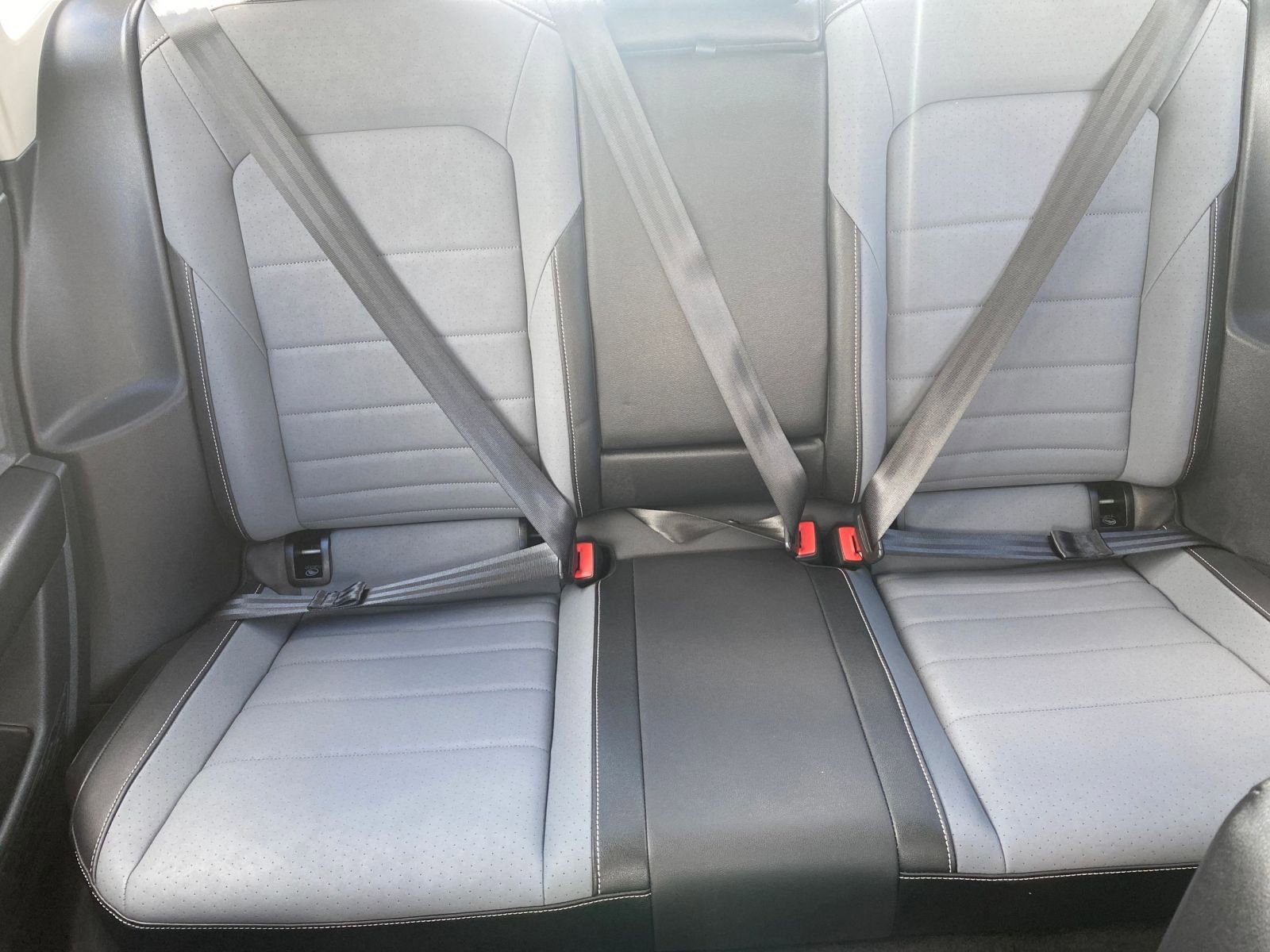 Used 2025 Volkswagen Jetta SE image 38