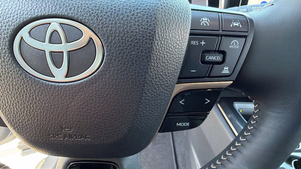 Certified 2025 Toyota Crown Signia w/ Advanced Technology Package image 20