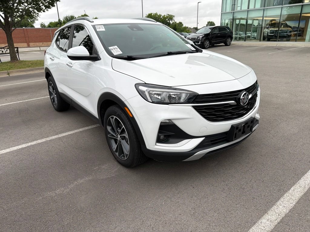 Used 2022 Buick Encore GX Select FWD image 2