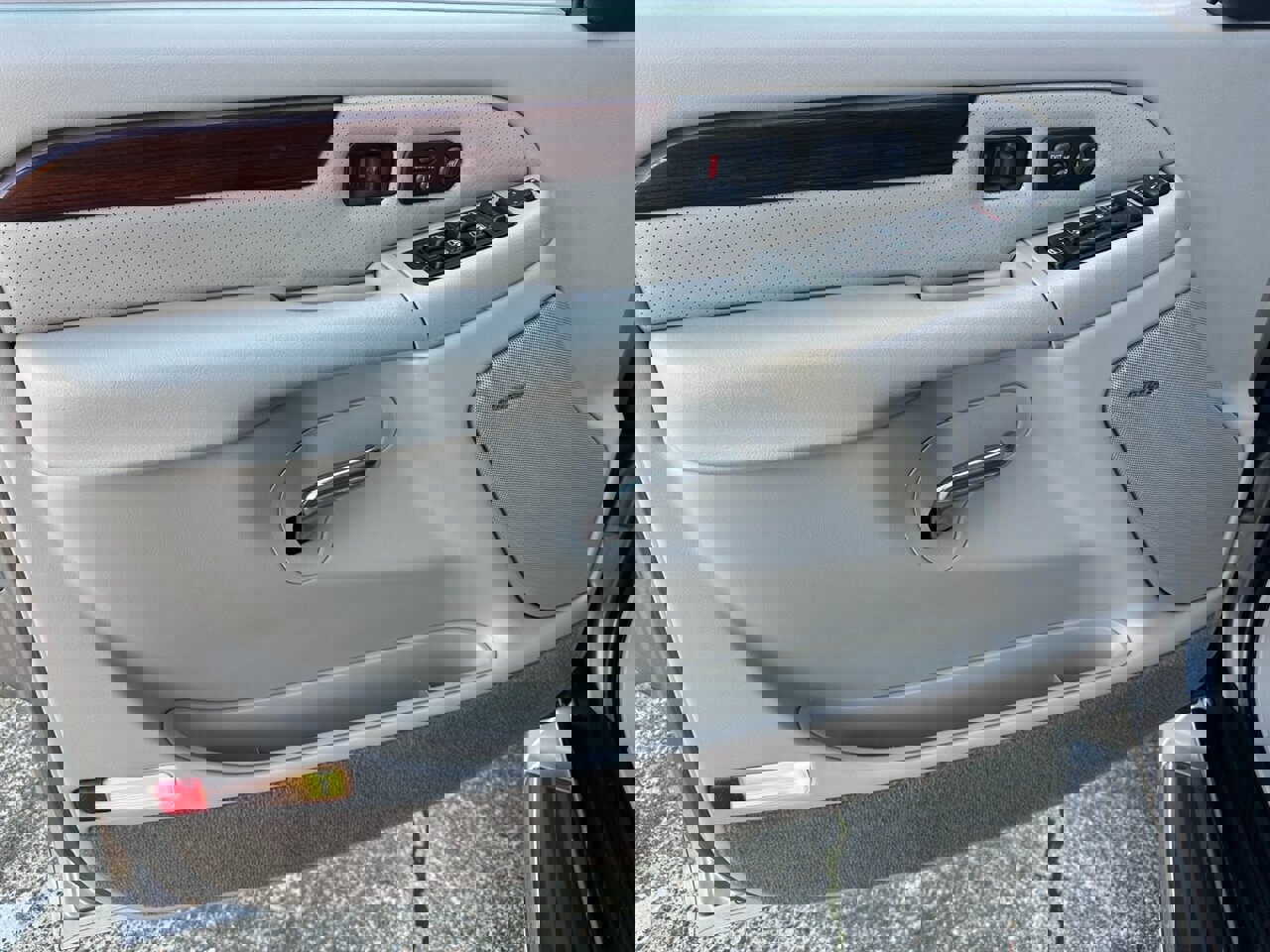 Used 2002 Cadillac Escalade EXT image 22