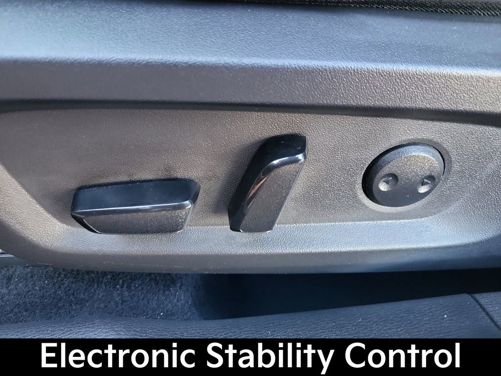 Used 2024 Mitsubishi Outlander SE image 12