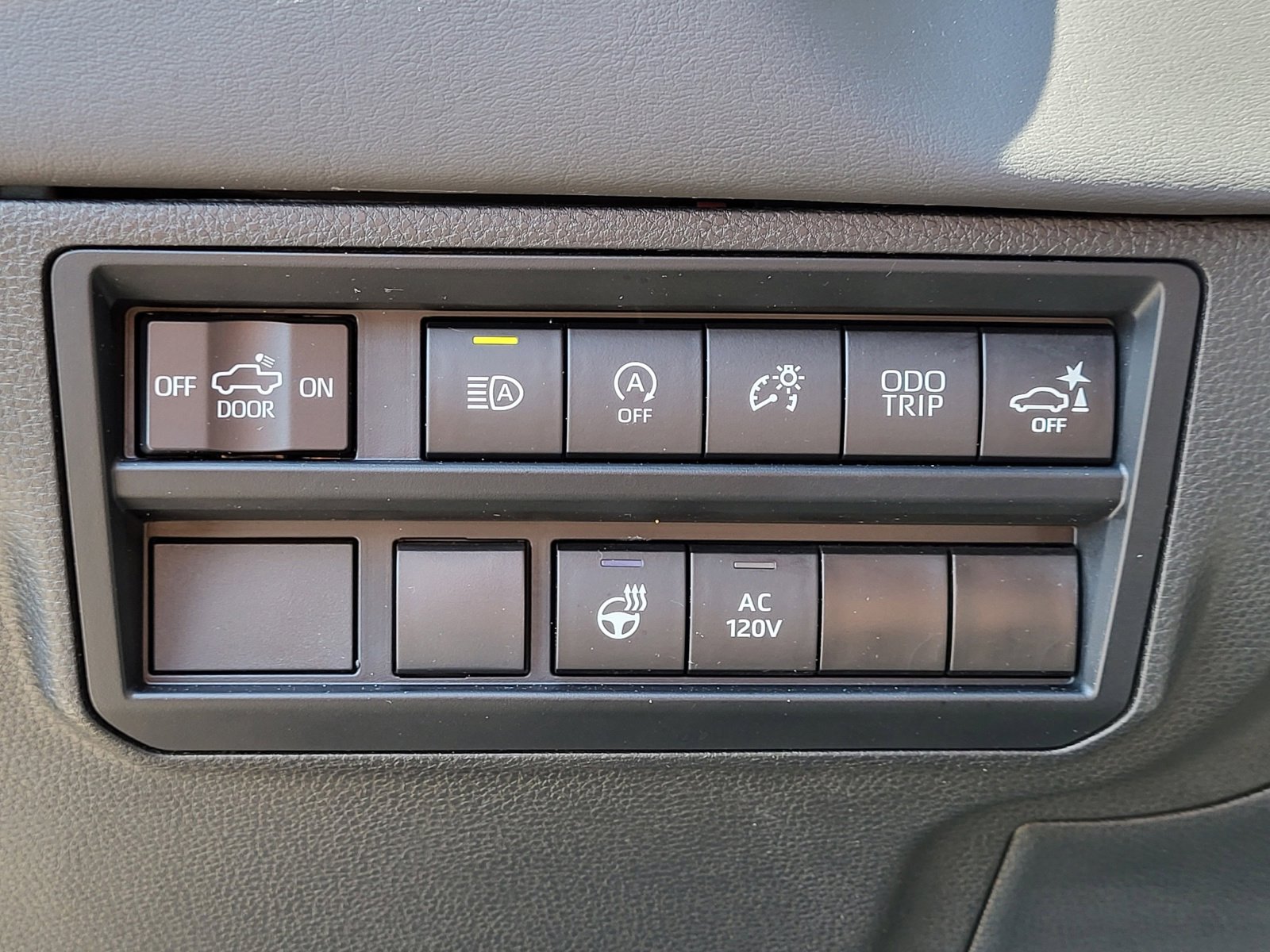 Used 2023 Toyota Tundra Platinum AWD/4WD image 15