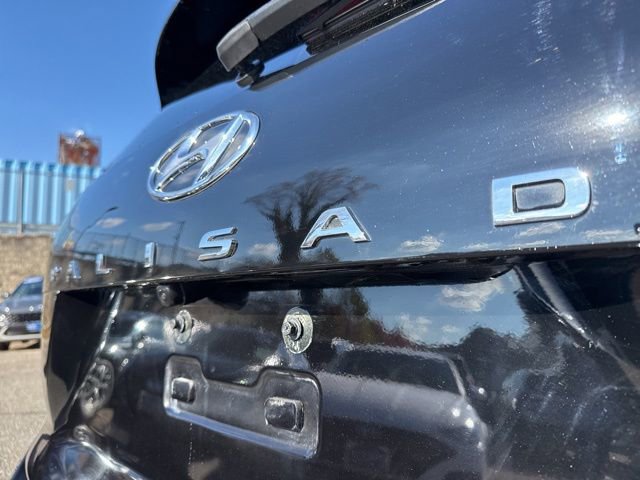 Used 2023 Hyundai Palisade SEL w/ Premium Package image 13