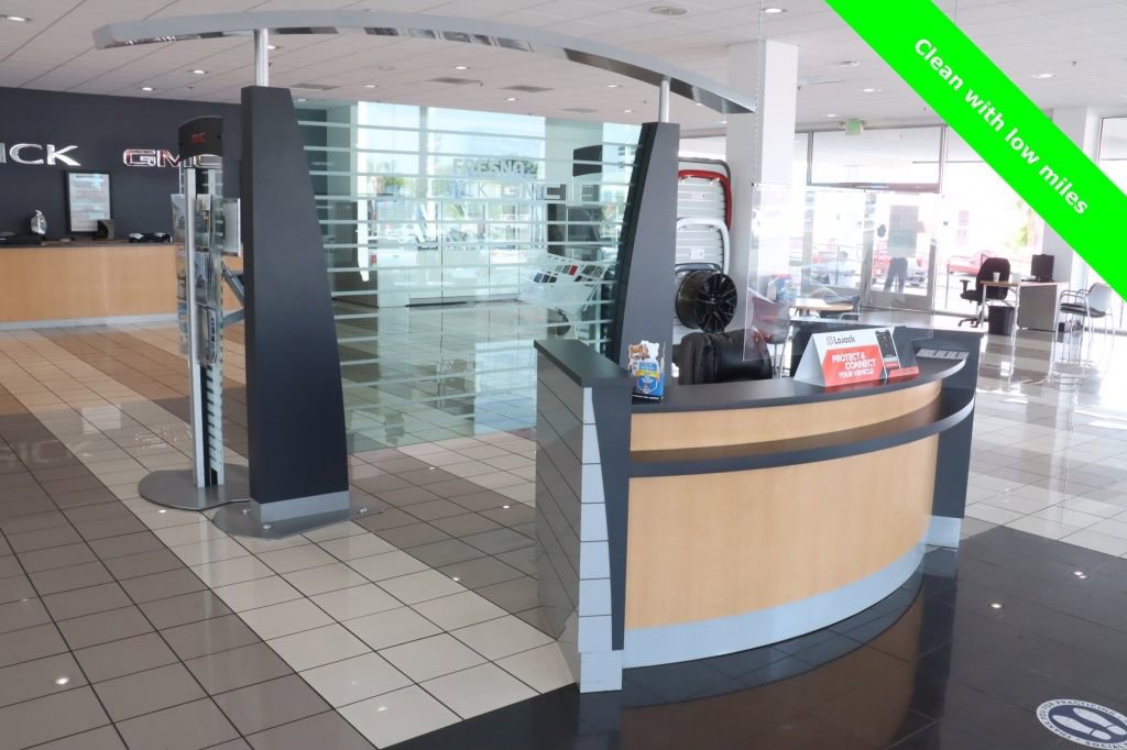 Used 2024 Buick Encore GX Avenir w/ Avenir Convenience Package image 43