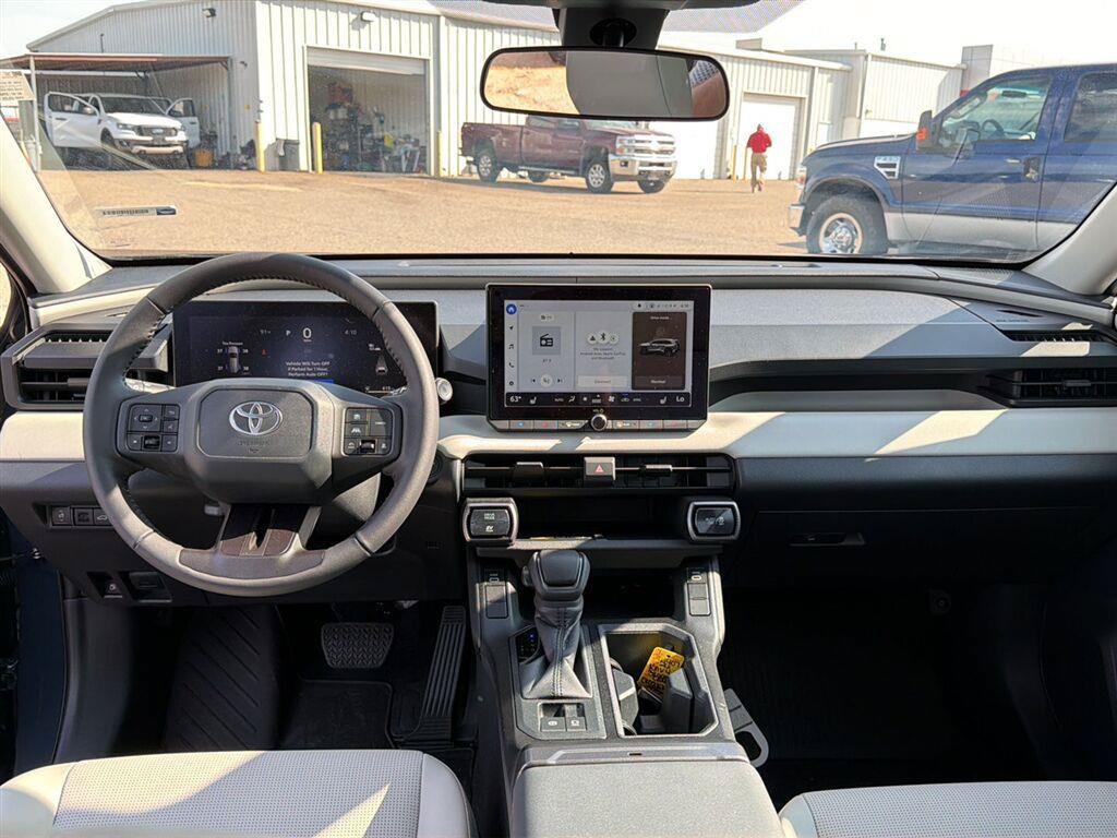 Used 2026 Toyota RAV4 XLE Premium FWD image 17