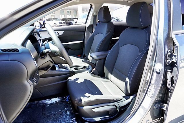 Used 2024 Kia Forte LXS FWD image 21