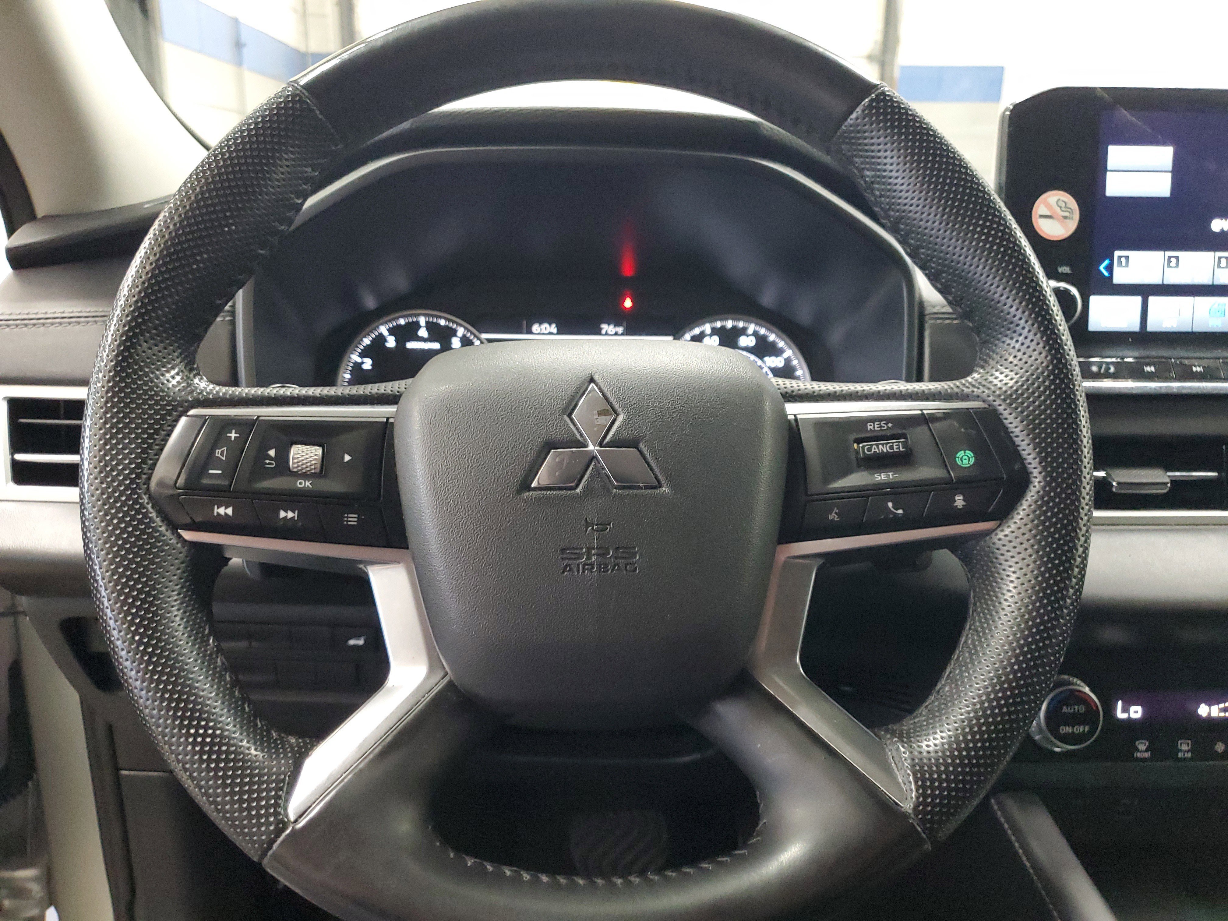 Used 2024 Mitsubishi Outlander SE AWD/4WD image 24