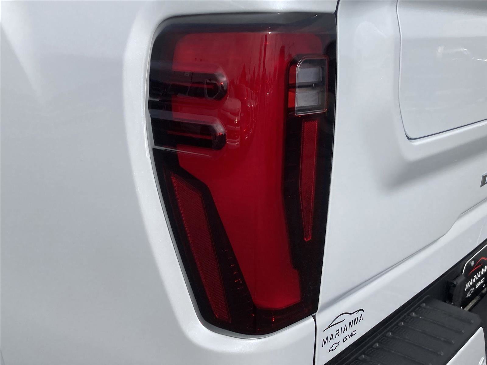 New 2026 GMC Sierra 2500 Denali w/ Denali Reserve Package AWD/4WD image 33