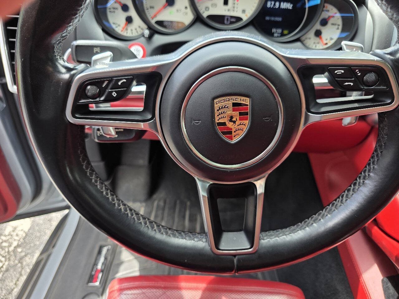 Used 2016 Porsche Cayenne S AWD/4WD image 23