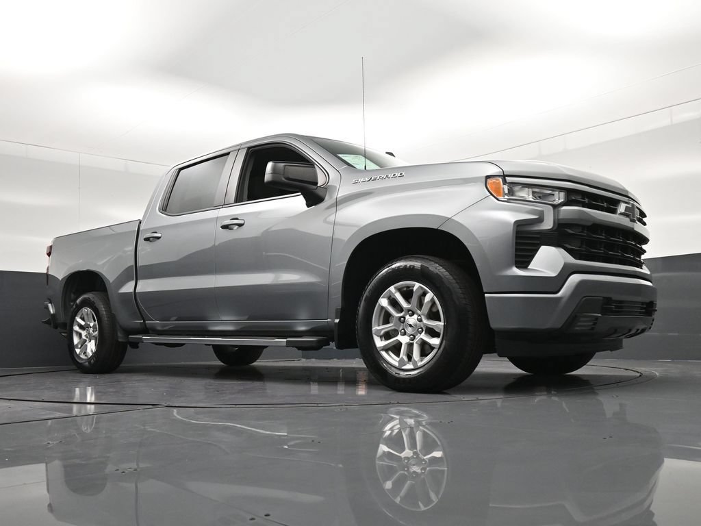Used 2024 Chevrolet Silverado 1500 RST RWD image 30
