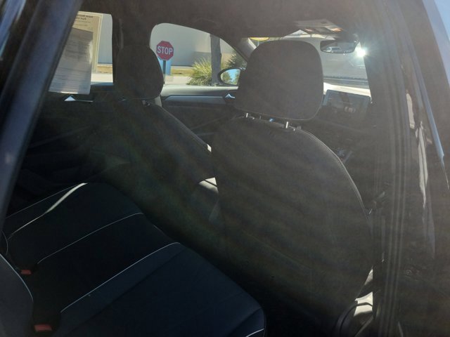 Used 2025 Volkswagen Jetta Sport image 9