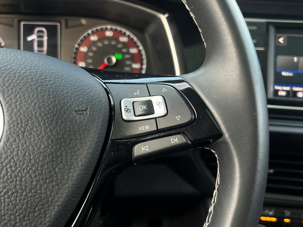 Used 2021 Volkswagen Jetta SE w/ SE Cold Weather Package image 24