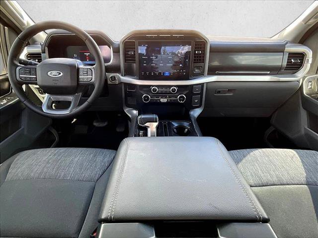 Used 2023 Ford F150 Lightning XLT AWD/4WD image 13