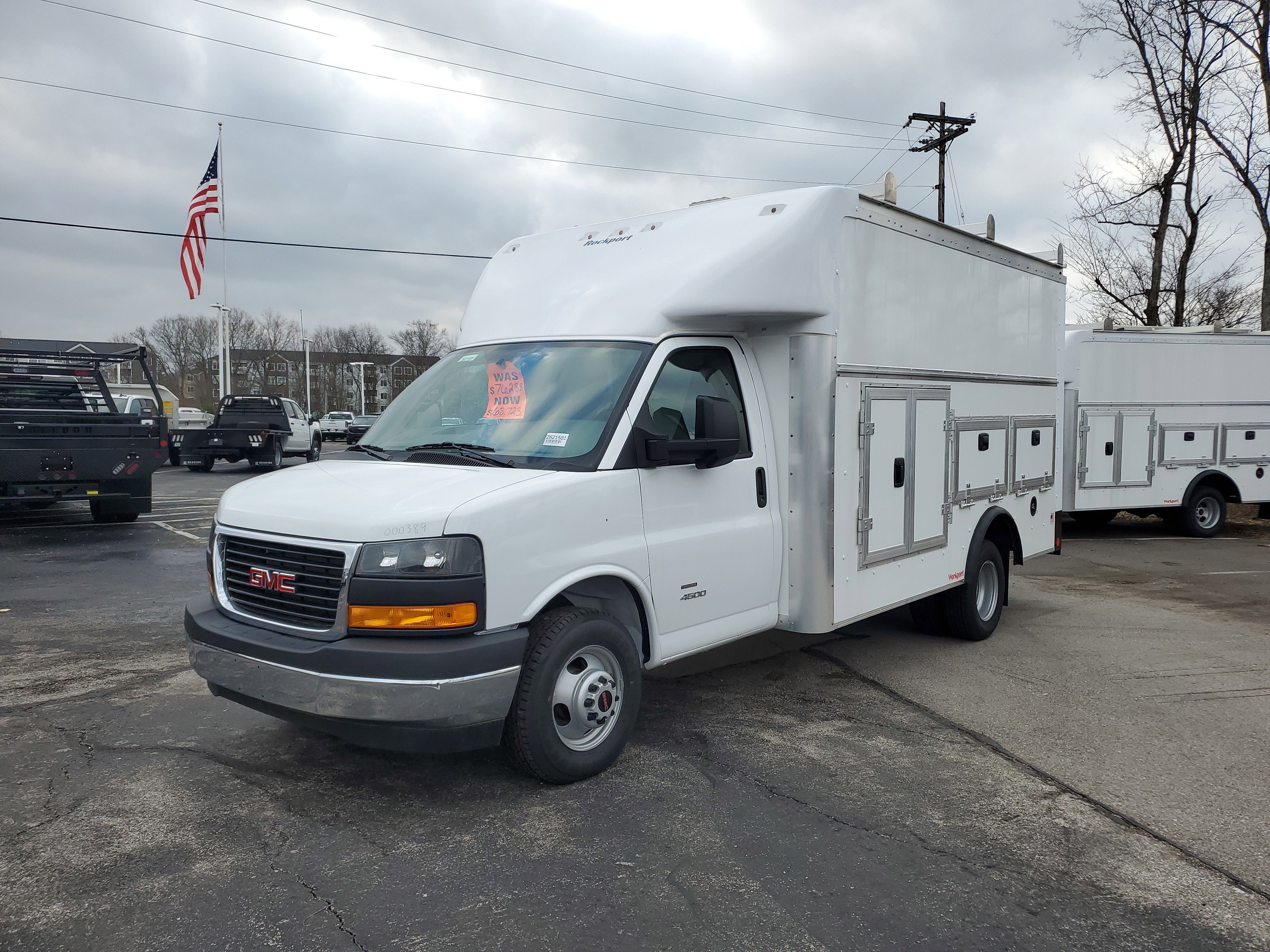 New 2025 GMC Savana 4500 w/ Power Convenience Package image 9
