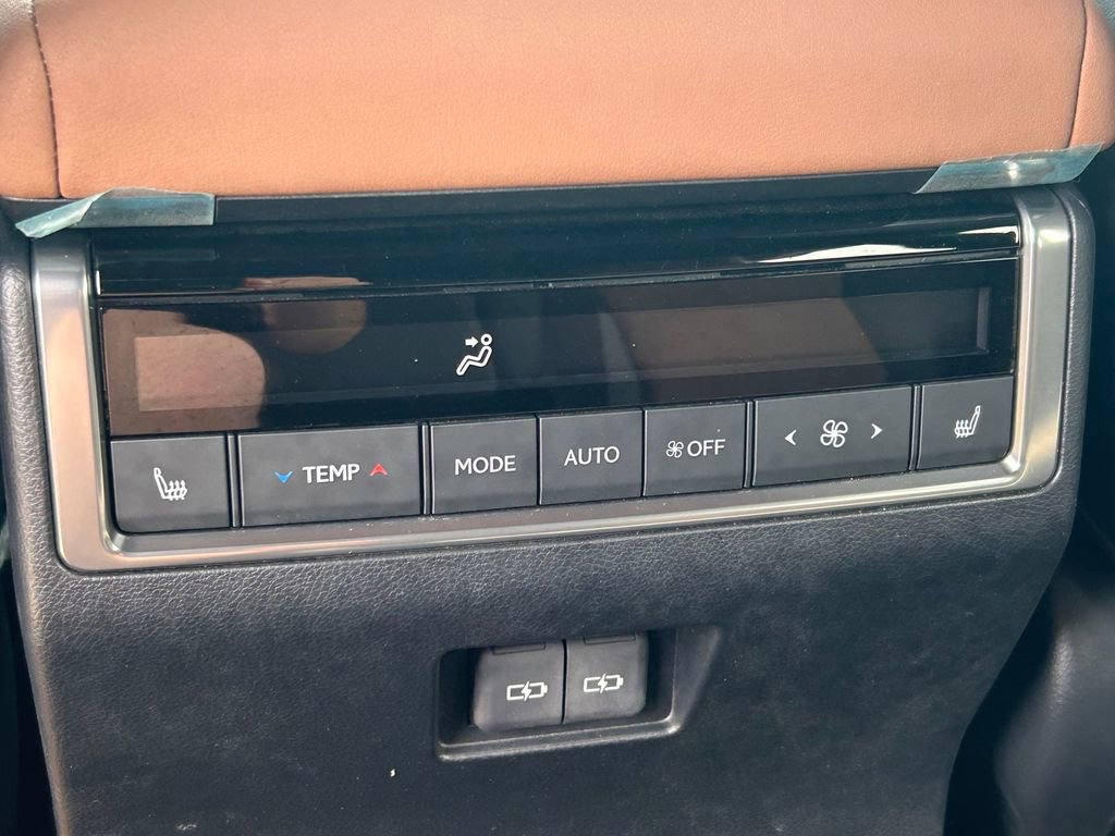 Used 2025 Lexus GX 550 AWD/4WD image 25