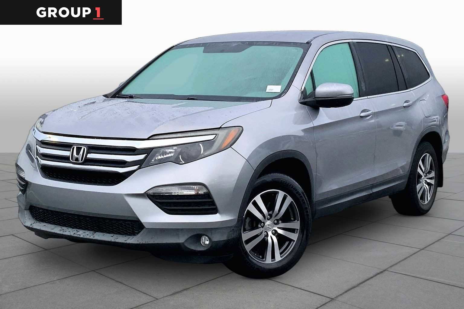 Used 2017 Honda Pilot EX image 1