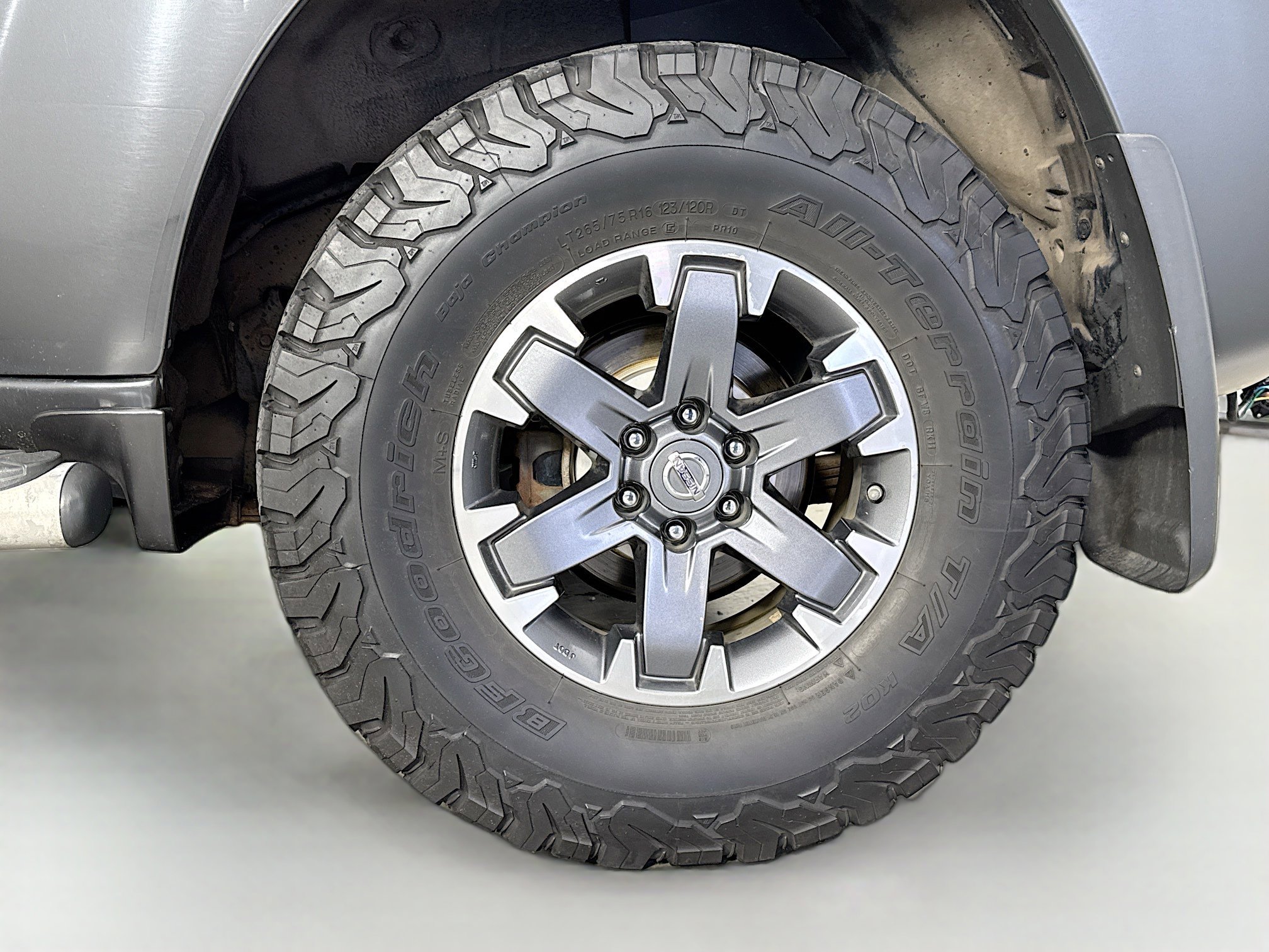 Used 2014 Nissan Xterra PRO-4X AWD/4WD image 31