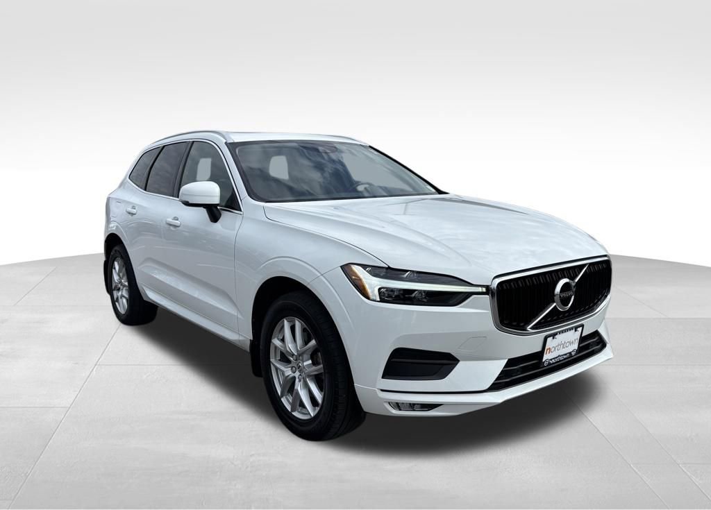 Used 2021 Volvo XC60 T5 Momentum w/ Premium Package image 36