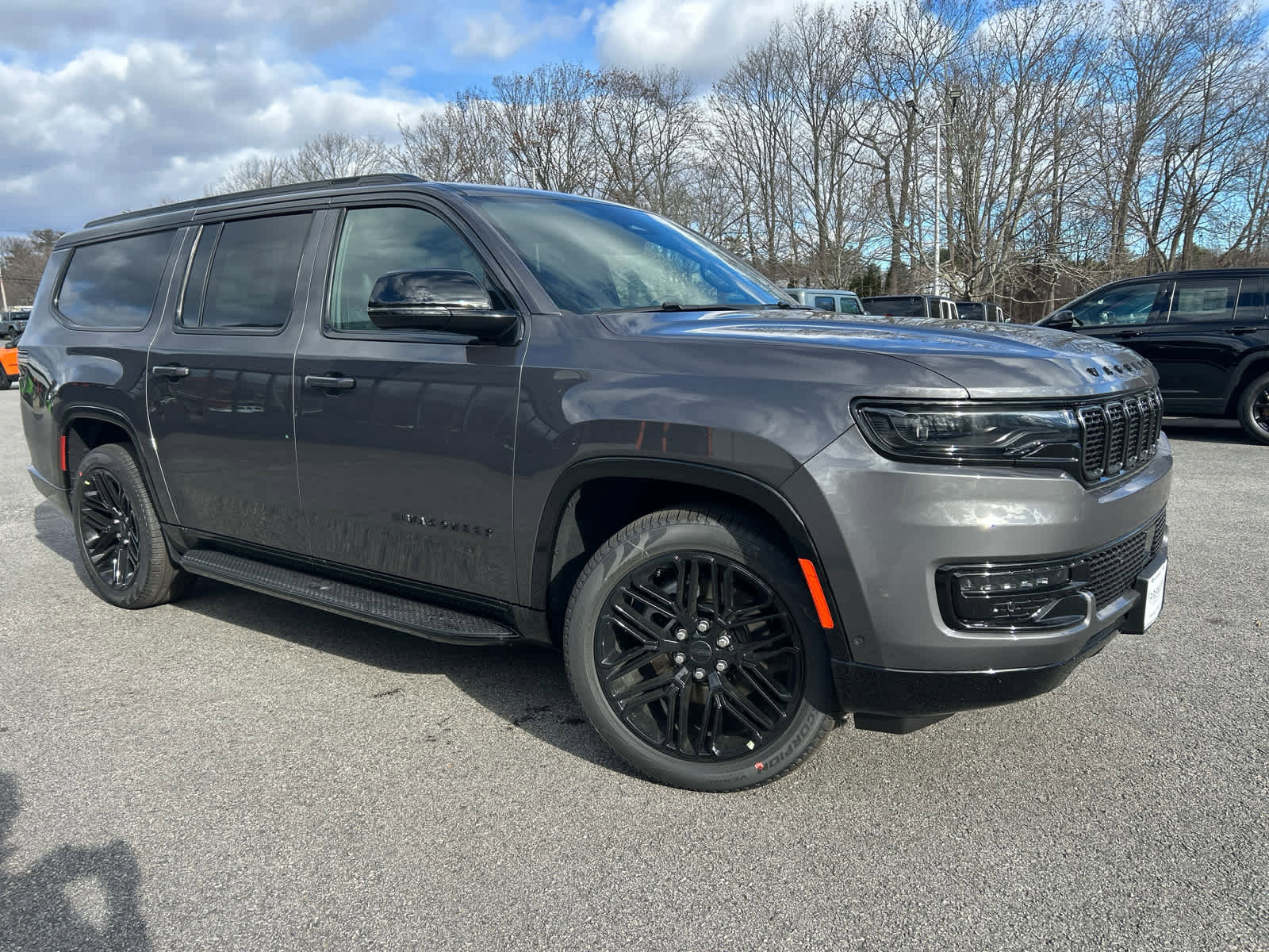 New 2025 Jeep Wagoneer L Series II w/ Premium Group I image 2