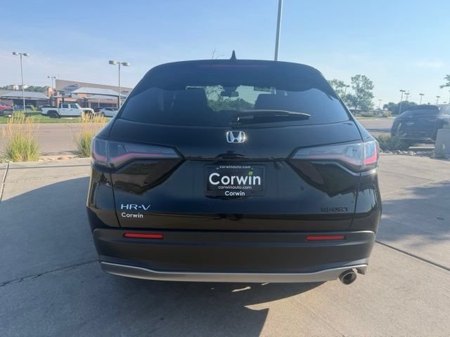 Used 2025 Honda HR-V Sport image 8
