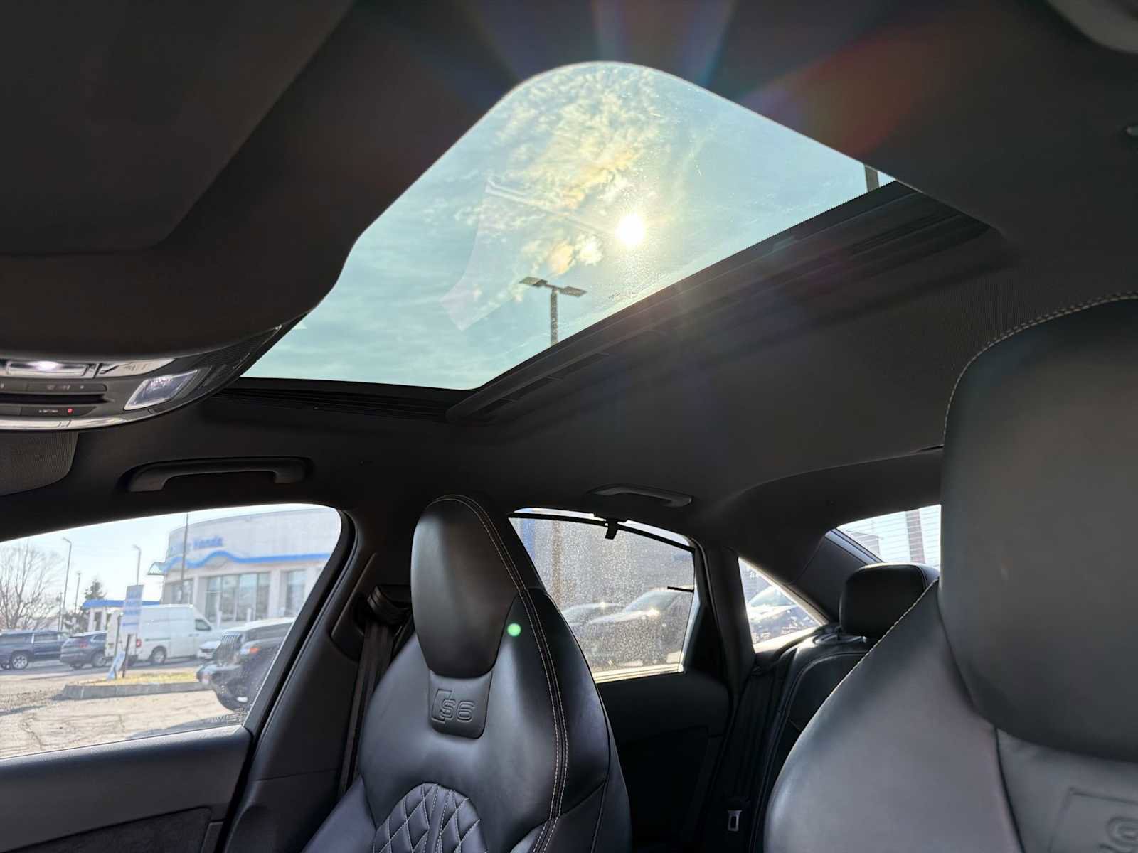 Used 2016 Audi S6 Prestige w/ Prestige Package image 23