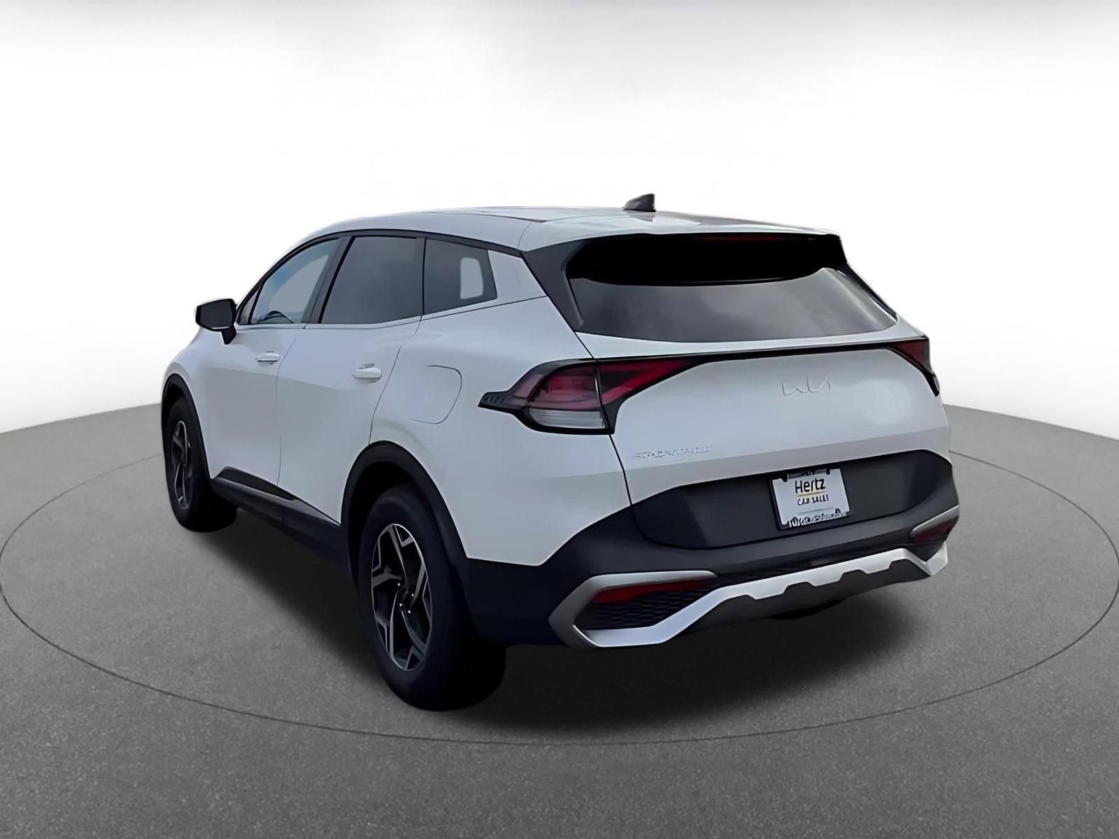 Used 2024 Kia Sportage LX image 10