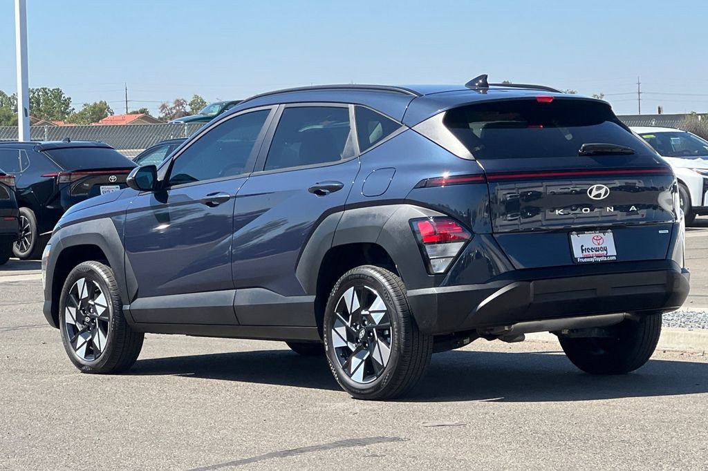 Used 2024 Hyundai Kona SEL AWD/4WD image 7