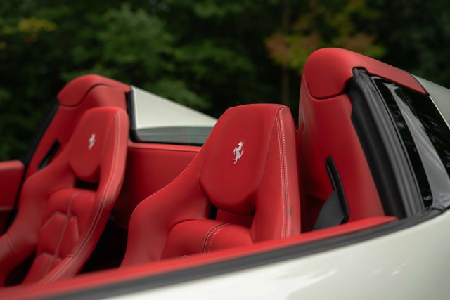 Used 2014 Ferrari 458 Spider RWD image 39