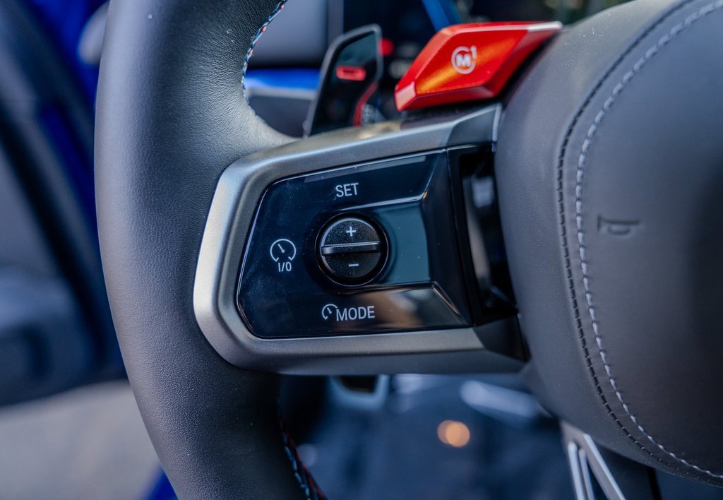 Used 2026 BMW M5 w/ Executive Package image 6