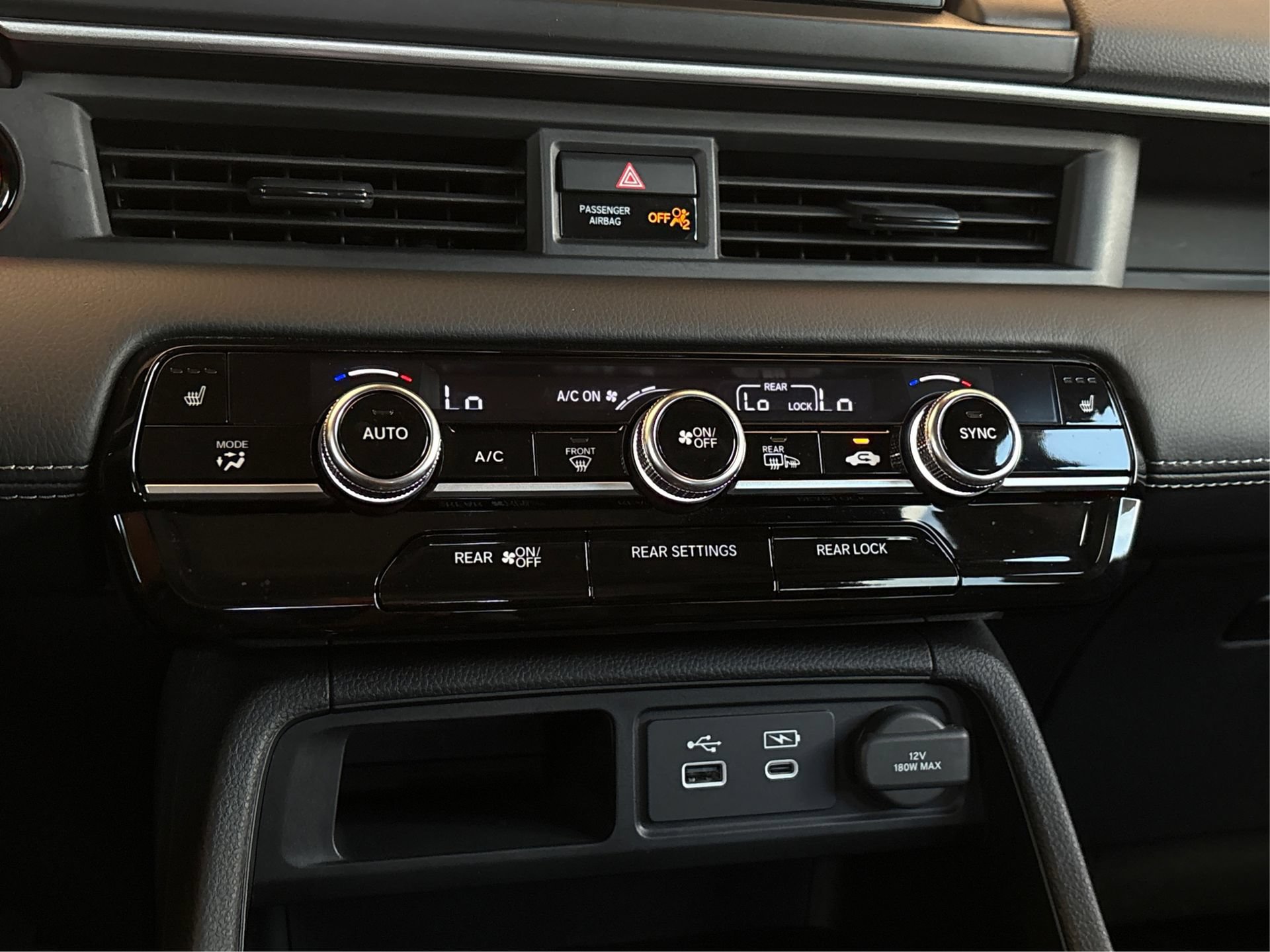 Used 2025 Honda Pilot Touring image 24