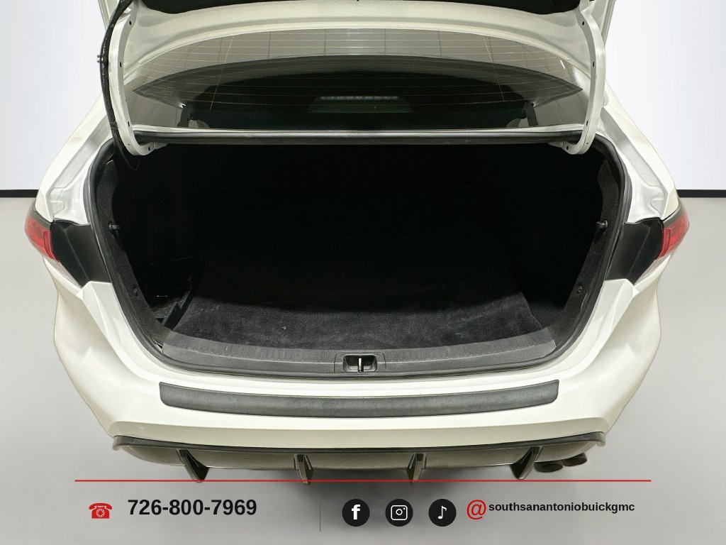 Used 2024 Toyota Corolla SE FWD image 24