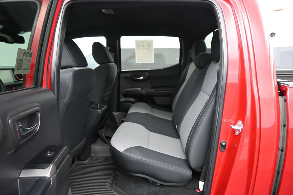 Used 2022 Toyota Tacoma TRD Sport w/ Technology Package AWD/4WD image 17
