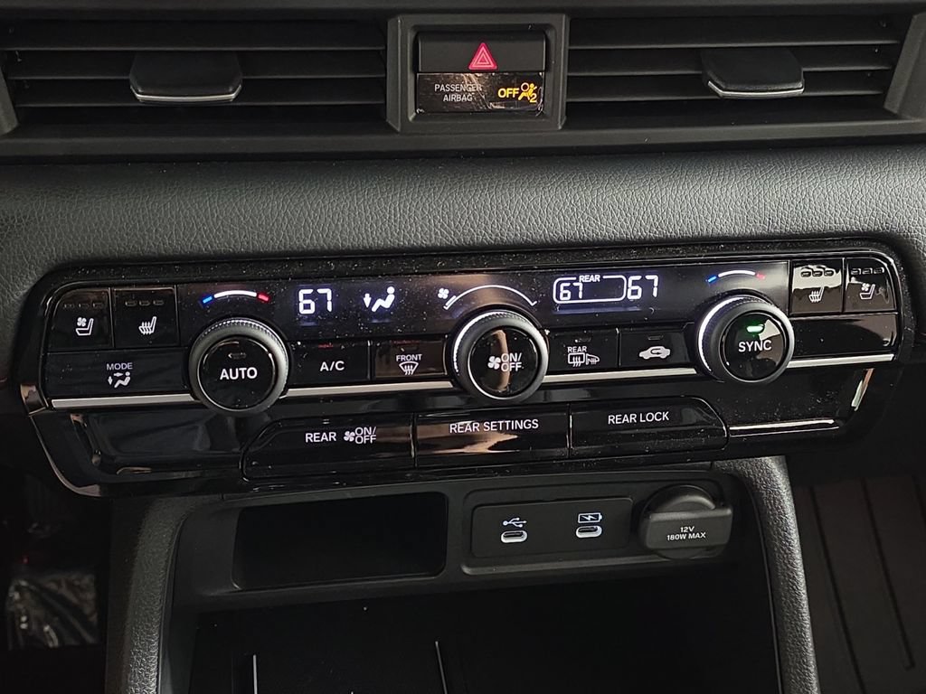 Used 2026 Honda Pilot Black Edition image 21