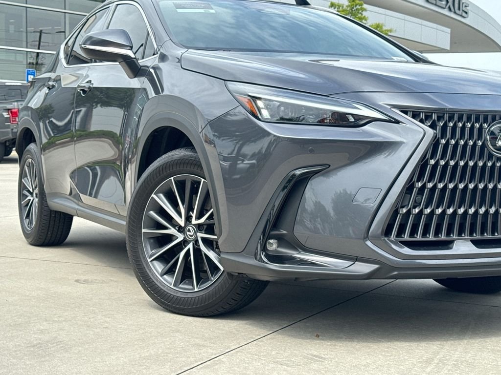 Used 2024 Lexus NX 250 FWD w/ Towing Package (2000 Lbs) image 10