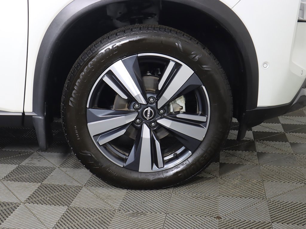 Used 2023 Nissan Rogue SL w/ SL Premium Package image 24