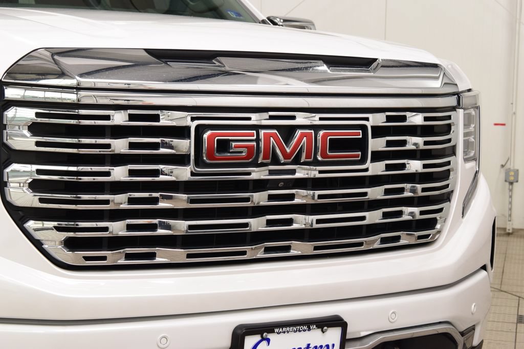Used 2023 GMC Sierra 1500 Denali AWD/4WD image 11