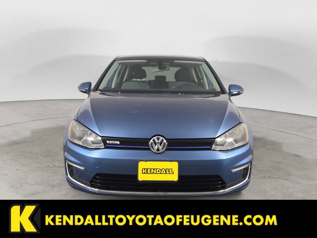Used 2016 Volkswagen e-Golf SE w/ DC Fast Charging Package FWD image 2